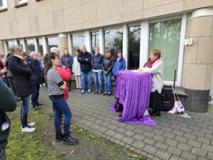 Read more about the article Lesung mit Lale Akgün vom Kölner Frauengeschichtsverein